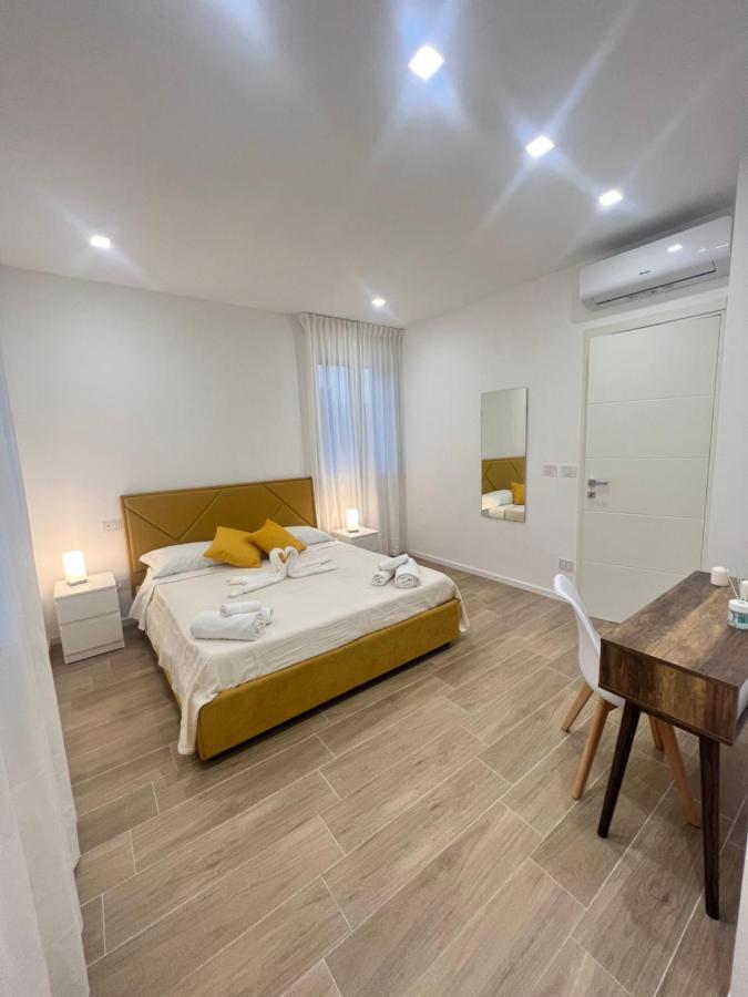 Perla Sul Mare Apartments Giardini Naxos Exterior photo